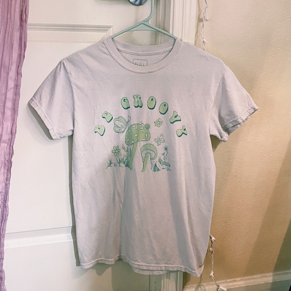 graphic tee 🍄